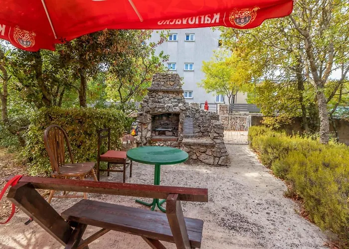 Pet Friendly In With Wifi Apartment *